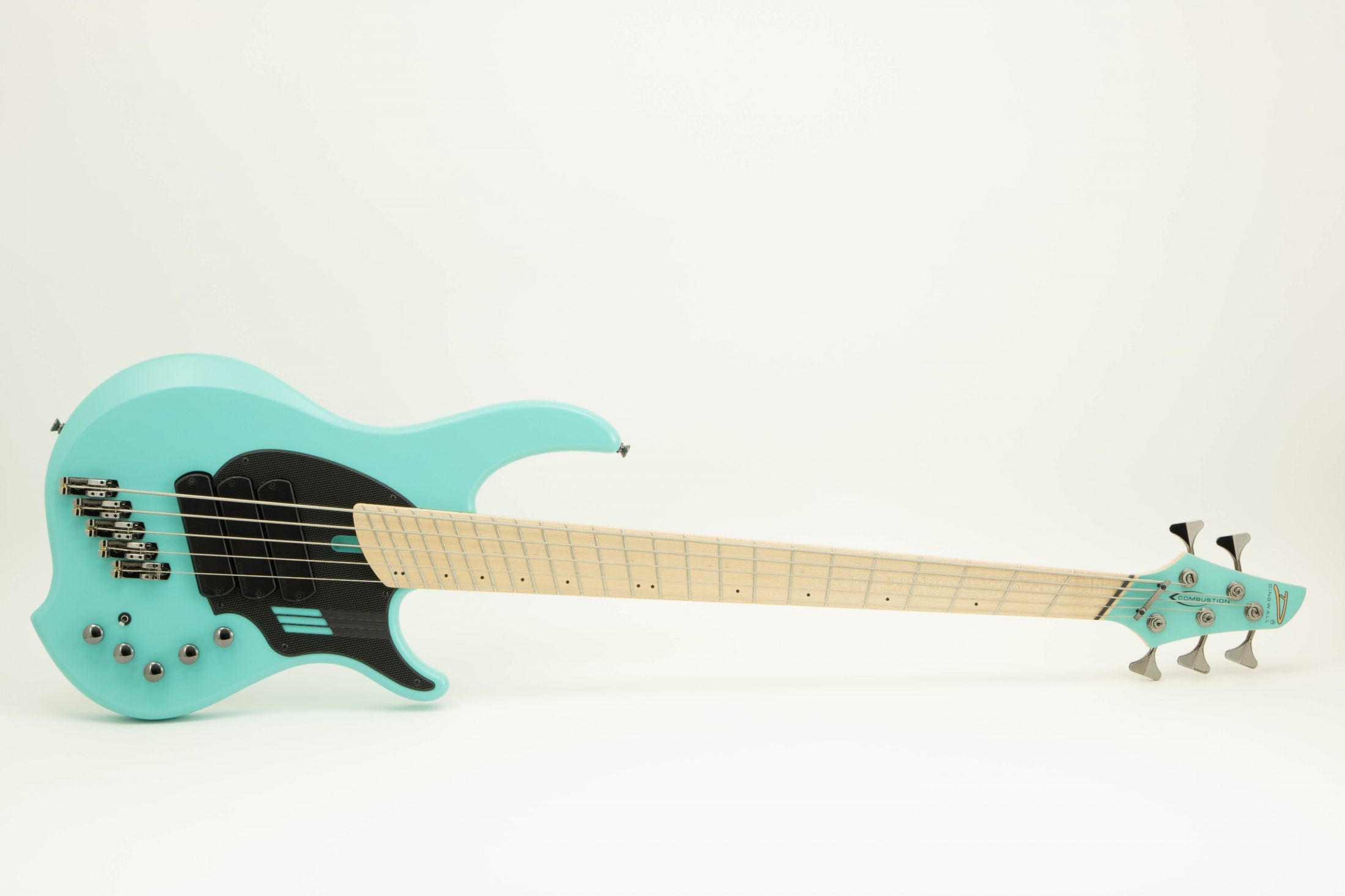 【再出品】Dingwall NG3-5 Matte Celestial Dingwall NG3 5 String - Matte Celestial Blue | Music Depot Musique